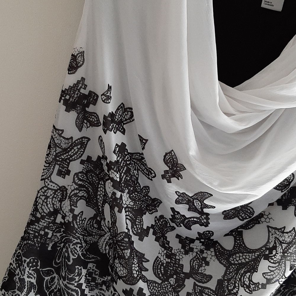 H & M blouse - Picture 2 of 4